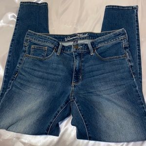 Universal Thread Jeans